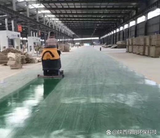 工廠地面開荒保潔 選座駕式洗地機，效果好效率高